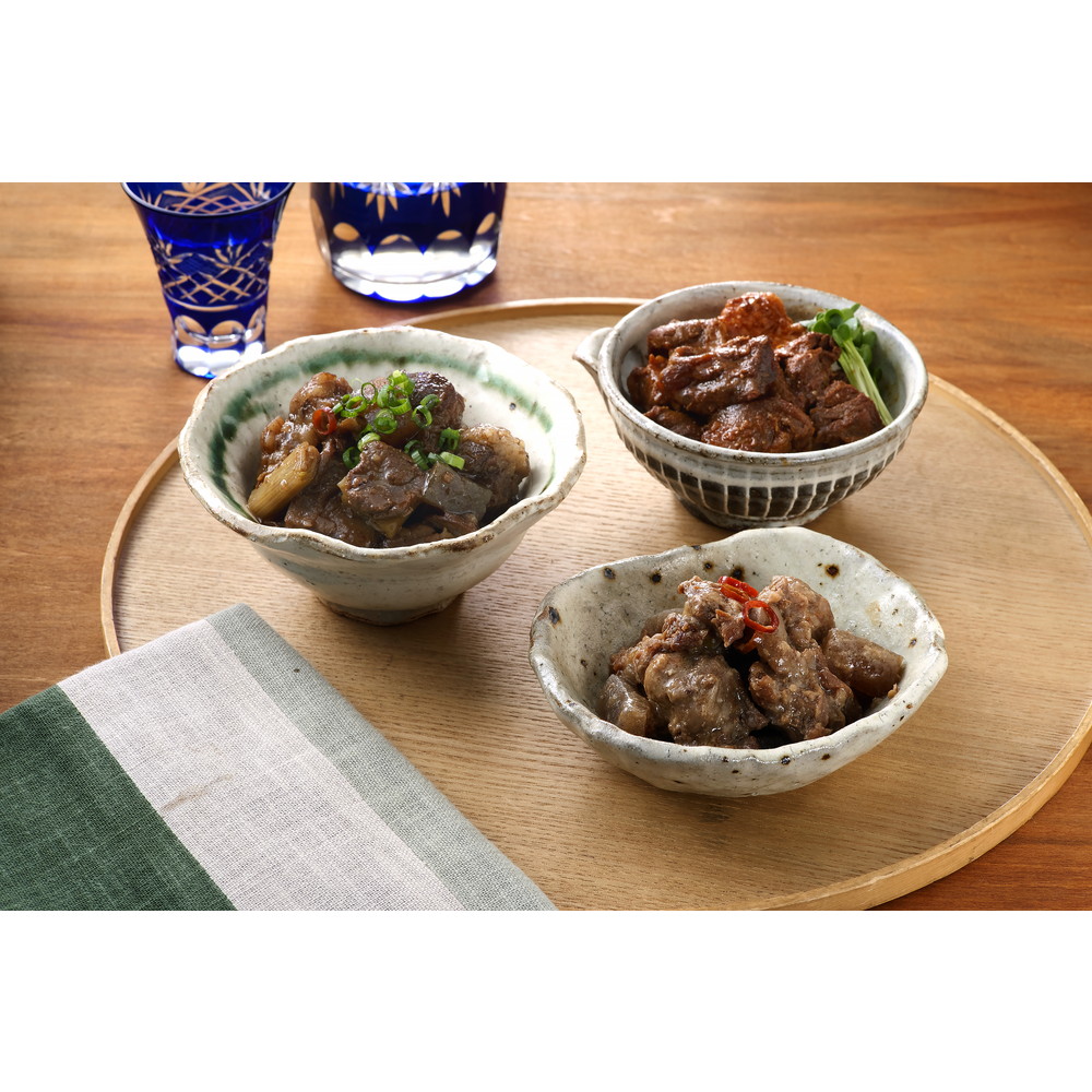 「山晃食品」黒毛和牛スジ煮込みDE家晩酌