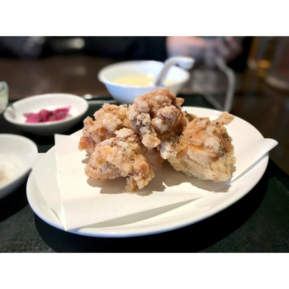 「チャイニーズビストロ蘭亭」の唐揚げ